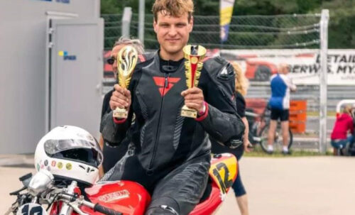 Michał Błoch na podium WMMP w klasie Legend