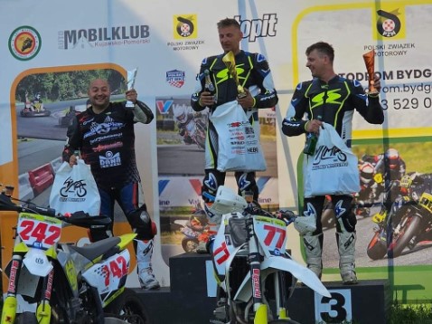 Salamon i Pisarski – podwójne podium zawodników AP